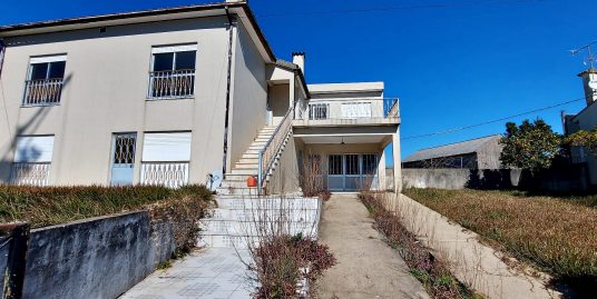 Moradia- reconstrução- viabilidade para 16 apartamentos